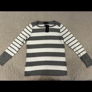 Tommy Hilfiger Sweater size M NEW